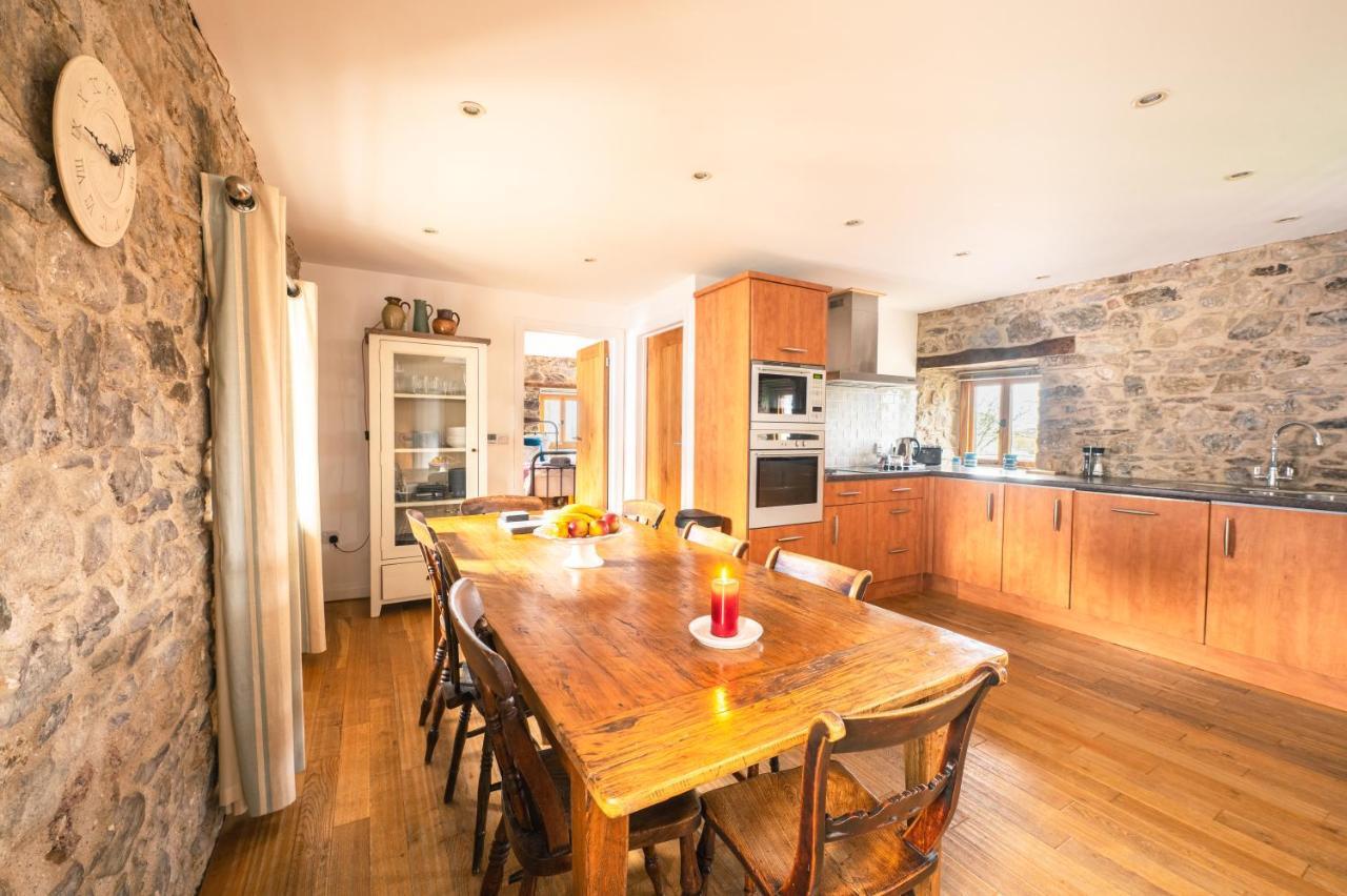 Stunning Converted Granary In Heart Of St Davids Экстерьер фото