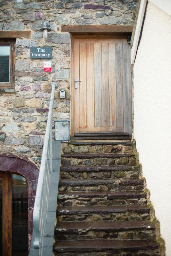 Stunning Converted Granary In Heart Of St Davids Экстерьер фото